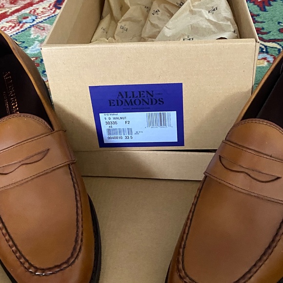 Allen Edmonds Penny Loafers, Walnut, #9D, Brand new w/Box main image 4